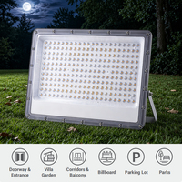 Reflector LED OUTLUX E037 MERAK de 200W, Clasificación IP65, Ángulo de Haz de 90°, Temperatura de Color de 6500K, Garantía de 3 Años