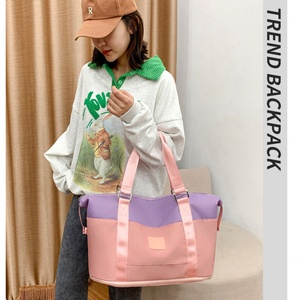 Bolsa Deportiva Grande Oxford Personalizada para Fin de Semana, Negra, para Gimnasio y Viajes, con Logotipo - Product Image 6