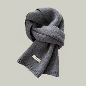 Bufanda de Lana de Color Sólido Otoño Invierno con Logotipo Personalizado, Bufanda Cálida de Punto Suave Unisex, Bufanda de Lana Australiana para Parejas - Product Image 3