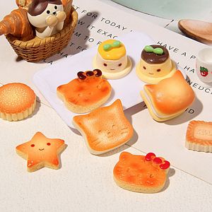 Nouveaux breloques pour coque de téléphone en résine, motifs de simulation de nourriture (biscuits, poudings, tartes, chocolats), accessoires DIY pour maison de poupée - Product Image 5