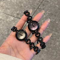 Montre à quartz de luxe pour femme, boîtier et bracelet en alliage, aiguilles, résistance à l'eau 30 mètres, style sobre, exquis et mystérieux