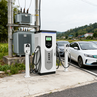 Station de recharge portable tout-en-un pour véhicules électriques, idéale pour les lieux événementiels et les recharges temporaires.