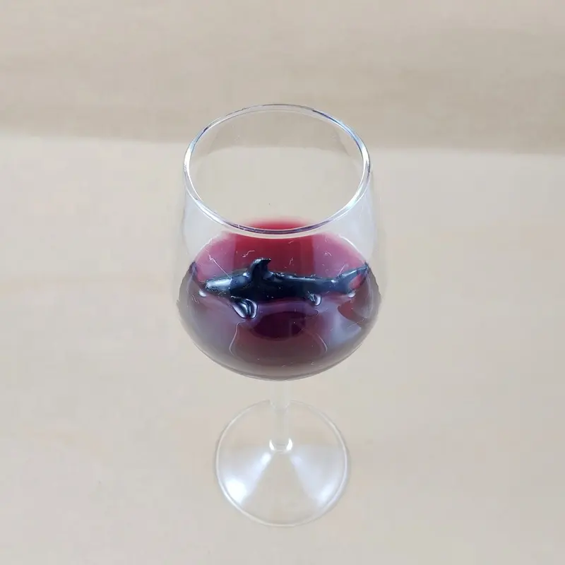 Wholesale Mouth Blown Red Wine Shark Glass Cup/Black Shark Wine Cup/Glass Shark Wine Cup for E Commerce Stores Distribution