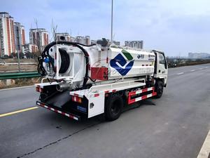 รถดูดสิ่งปฏิกูล JMC Jet Vacuum Truck แบบเตี้ยสูง 2.1 เมตร สำหรับเข้าถึงชั้นใต้ดิน ล้างด้วยแรงดันสูงและดูดสิ่งสกปรกด้วยระบบสุญญากาศ สำหรับขจัดสิ่งอุดตันในท่อระบายน้ำและท่อสุขา - Product Image 3