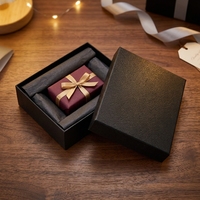 Boîte cadeau personnalisable en carton gaufré noir mat texturé, réutilisable et écologique, avec couvercle et base, pour bijoux, cosmétiques, montres
