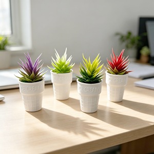 Plante artificielle d'aloe vera en pot, décoration de bol à crème glacée, verdure décorative pour la maison, le bureau, le salon, 12 pouces en plastique avec pot - Product Image 1