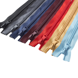 Vente chaude Fermetures à glissière en nylon de haute qualité 3 #5 #7 #<span class=keywords><strong>8</strong></span> # pour vêtements et chaussures Fermetures à glissière en plastique personnalisées - Product Image 3