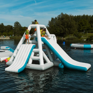 Torre Pirata Inflable Multinivel con Rutas de Escalada Seguras y Pequeño Tobogán para Hoteles y Resorts - Product Image 1