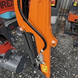 Mini-excavatrice DEVELON DX17Z-7, moteur Yuchai Doosan, poids opérationnel de 25 à 35 tonnes, 5 godets d'attache, type à roues mobiles, d'occasion - Product Image 1