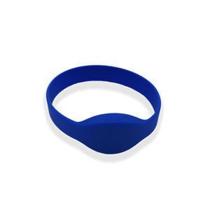 Bracelet RFID NFC en silicone personnalisé avec logo GSC, étanche, 125 kHz TK4100, pour paiement lors d'événements - Product Image 1