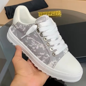Zapatillas Deportivas Unisex de Alta Calidad con Parte Superior de Cáñamo Transpirable, Antideslizantes, para Caminar, Aumentan la Estatura, Clásicas y Ligeras para el Verano - Product Image 3