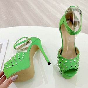Zapatos de Fiesta Verdes Sexys para Mujer, Tacones Altos y Delgados, Plataforma Gruesa, Sandalias con Punta Abierta, Zapatos de Baile para Club, con Remaches Metálicos y Gamuza - Product Image 4