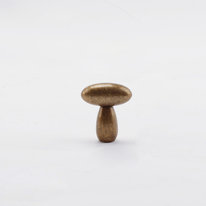 Qiansi HK0390 Maniglia <span class=keywords><strong>per</strong></span> <span class=keywords><strong>Mobili</strong></span> <span class=keywords><strong>in</strong></span> <span class=keywords><strong>Ottone</strong></span> Massiccio Moderno con Finitura Zigrinata <span class=keywords><strong>in</strong></span> <span class=keywords><strong>Ottone</strong></span> Anticato <span class=keywords><strong>per</strong></span> Armadi da Cucina e Cassetti Facile da Installare - Product Image 2