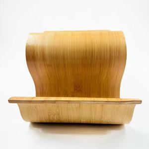 Estante para vinos de bambú en forma de corazón, moderno y sostenible, para exhibir en el hogar, bar o fiestas. - Product Image 2