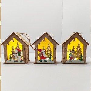 Decorazioni Natalizie Bestwish: Piccole <span class=keywords><strong>Case</strong></span> in Legno Luminose Ecologiche 10x10x10cm per <span class=keywords><strong>Capodanno</strong></span> - Product Image 1