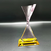 Vente en gros de nouveaux trophées optiques en verre cristal vierge K9 Trophées en verre cristal personnalisés