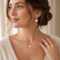 Ensemble collier pendentif fleur doré, boucles d'oreilles et bague avec perles et cristaux pour femme, cadeau de mariage, vente en gros