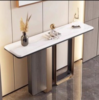 Table d'entrée moderne de luxe léger en métal ultra-étroite avec plateau en ardoise et marbre pour appartement, hôtel et maison