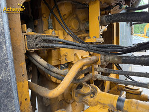 Pemuat roda 5 Ton 655F bekas dengan ember Meter kubik 27 hingga 45 - Product Image 6