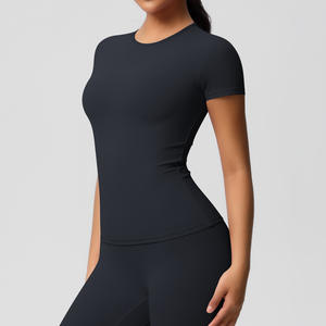 Set di Leggings da <span class=keywords><strong>donna</strong></span> per Yoga a maniche corte Set di sport sportivi per Fitness e <span class=keywords><strong>palestra</strong></span> all'ingrosso Set di Yoga con tasche 2025 abbigliamento sportivo - Product Image 3