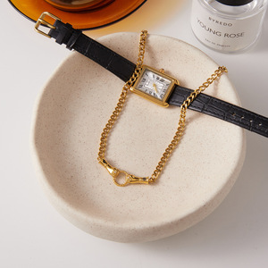 Collana con Ciondolo Mano di Fatima Vittoriana, Placcata Oro 18k, Catena Cubana in Acciaio Inossidabile, Ciondolo a Cuore con Zirconi - Product Image 5