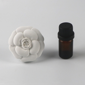 <span class=keywords><strong>Diffuseur</strong></span> d'huiles essentielles en porcelaine parfumée en forme de fleur de camélia en céramique pour voiture et maison, désodorisant en plâtre pour grille d'aération, vente en gros - Product Image 6