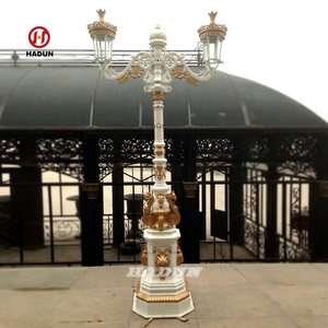 Farola Decorativa de Estilo Europeo <span class=keywords><strong>para</strong></span> Exteriores, Fabricada en Hierro Fundido - Product Image 2