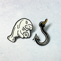 2024 conception personnalisée en alliage de Zinc métal artisanat Badges fer matériel teint noir émail doux épingles à chapeau avec embrayage papillon