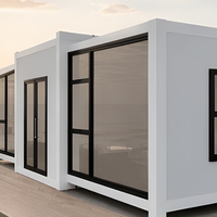 Maison conteneur blanche extensible, cabane modulaire préfabriquée, maison de vacances de glamping à double aile avec verrière panoramique 20ft 40ft