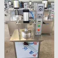 Machine à crêpes professionnelle multifonctionnelle, également utilisable pour la fabrication de pain pita et de roti, pour boulangeries, usines et services de restauration.