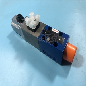 Rexroth Proportional Directional Valve VT-DFP-A-2X/G24K0/0/<b>V</b> 315 <b>Bar</b> 250 L Min Hydraulic Control - Product Image 4