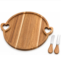 Plateau de service rond en bois d'acacia de 13 pouces avec 2 poignées en forme de cœur intégrées, plateau de service polyvalent pour table basse