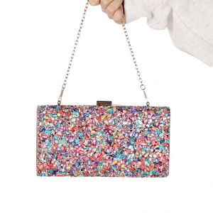 Nuevas llegadas: Bolso de fiesta cruzado de cristal para mujer, elegante y moderno, con mariposa y diamantes de imitación morados, ideal para banquetes. - Product Image 1