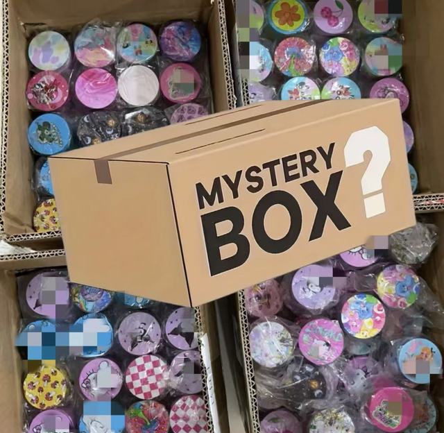 Secret Box Random Cute Ornament Unisex Unique Surprise Gift Novelty Portable Metal Zinc Alloy Herb Tobacco Grinder Smoking