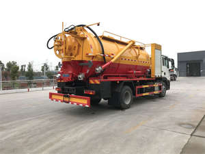 รถดูดสิ่งปฏิกูลอัตโนมัติ SHACMAN พร้อมฟังก์ชั่นขุดลอกท่อแรงดันสูงสำหรับงานท่อระบายน้ำ - Product Image 4