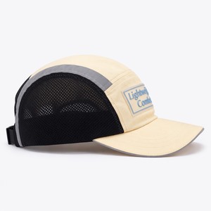 Casquette de luxe ajustable en faux daim et maille à 7 panneaux avec logo personnalisé en vinyle pour adultes, style streetwear et extérieur, vente en gros - Product Image 3