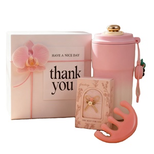Vaso Térmico Degradado Rosa y Set de Regalo de Agradecimiento con Masajeador de Cuero Cabelludo para Clientes de Uñas y Cabello, Regalos de Bienvenida - Product Image 3
