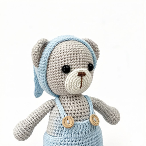 Oso de Peluche Beige Hecho a Mano, Lindo <span class=keywords><strong>Amigurumi</strong></span> con Pijama y Gorro de Dormir, Muñeco de Peluche Tejido Suave, 100% Poliéster, Unisex - Product Image 1