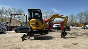 Maquinaria de movimiento de tierras Komatsu PC30 usada, excavadora sobre orugas lista para enviar en gran oferta con las mejores condiciones y buen estado de funcionamiento - Product Image 3