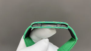 L'épaisseur ne dépasse que 7,8 mm et le poids ne dépasse que 35 grammes, elle est extrêmement légère dans la main, montre personnalisée - Product Image 4