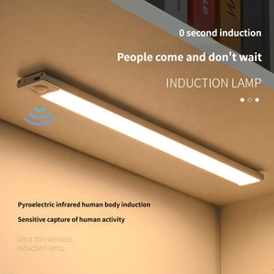 Barra de luces LED con sensor de movimiento PIR magnético recargable para instalar bajo el armario,3 CCT para cocina y closet - Product Image 3