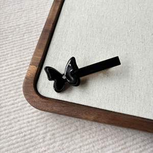 Pinza de Pelo Coreana 2025 con Mariposa Tridimensional de Acetato, Pinza Lateral Tipo Pico de Pato para Niñas con Temática Animal - Product Image 3