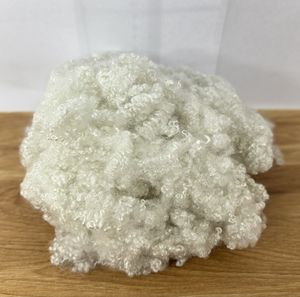 Fibra siliconada hueca conjugada de poliéster reciclado de alta calidad de Vietnam HCS 7D 51mm para material de relleno de almohadas - Product Image 1