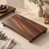 Meilleures ventes : Plateau de service rectangulaire en bois de noyer sud-américain avec pieds sphériques pour la présentation de fromages