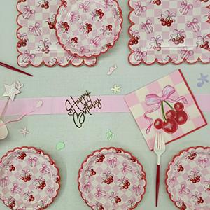 Juego de Vajilla Desechable DAMAI con Temática de Frutas y Color Rosa Cereza, Platos de Papel para Postre, Vasos de Papel, para Fiestas - Product Image 1