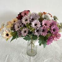 Arrangement floral artificiel en soie, chrysanthème réaliste fait main et parfumé pour la décoration de la maison, des mariages, de Noël, de Pâques et d'événements