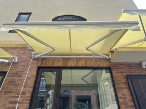 <span class=keywords><strong>Toldo</strong></span> de parasol retráctil eléctrico al mejor precio, cassette a prueba de viento, <span class=keywords><strong>ventana</strong></span> motorizada, <span class=keywords><strong>toldo</strong></span> para puerta, <span class=keywords><strong>toldo</strong></span> para exteriores - Product Image 3