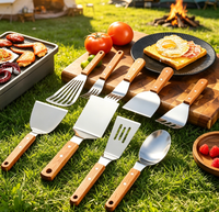 Ustensiles de cuisine Spatule de cuisson Teppanyaki en acier inoxydable avec manche en bois Haute qualité Facile à nettoyer Outils multifonctions pour steak