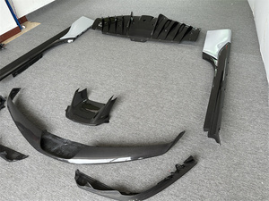 Pour <span class=keywords><strong>Ferrari</strong></span> SF90 mise à niveau Kit de carrosserie en Fiber de carbone de Style OEM avec lèvre avant lèvre arrière jupes latérales aile arrière - Product Image 2