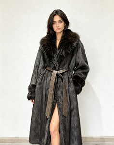 <span class=keywords><strong>Manteau</strong></span> Trench en Fausse Fourrure Écologique de Haute Qualité 2026 pour Femme, <span class=keywords><strong>Long</strong></span> <span class=keywords><strong>Manteau</strong></span> <span class=keywords><strong>Noir</strong></span> en Fausse Fourrure de Vison avec <span class=keywords><strong>Ceinture</strong></span> et Grand Col en Fausse Fourrure de Renard - Product Image 1